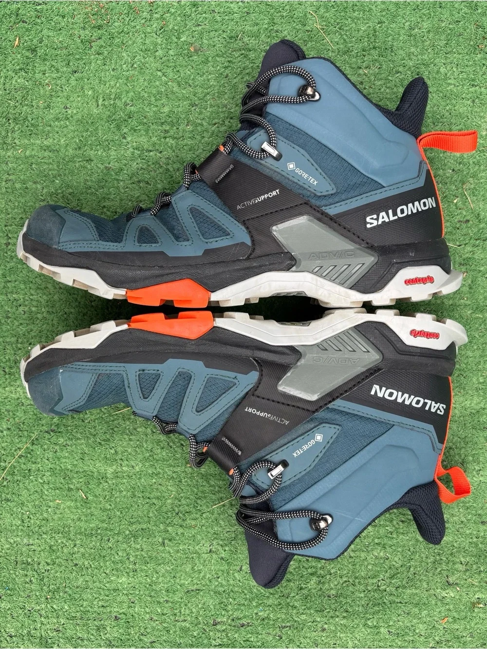 Salomon Men's Teal Black Mid-Height Trail Boots with Orange Accents